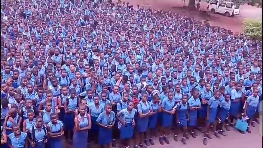 FORCED TRANSFERS AND ABANDONED SITE: NDĺ ENUGU SLAM GOVERNMENT OVER DISRUPTIVE “SMART GREEN SCHOOL” IMPLEMENTATION