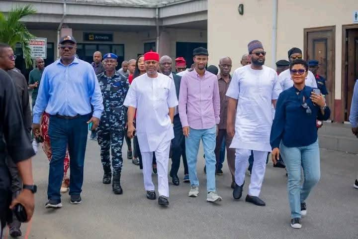BUILDING HOPE IN DIFFICULT  TIMES : THE LEADERSHIP VISION OF CHIEF GEOFFERY UCHE NNAJI